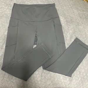 90 Degree capri leggings ( lululemon align dupes )